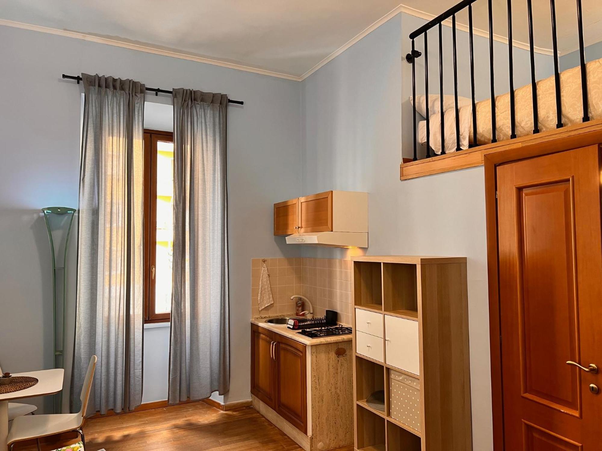 Moonlight Apartment Rom